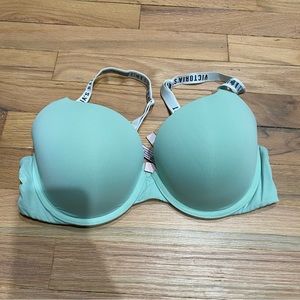 Victoria Secret Tshirt push up